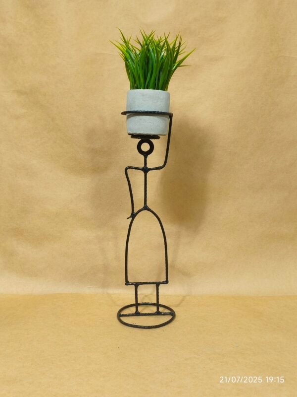 IMG_20250721_191541 Muñeca porta Maceta